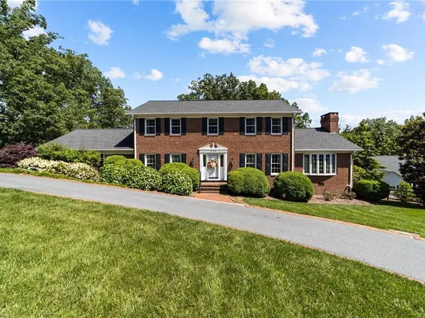 1025 Neely Dr, Asheboro, NC 27205