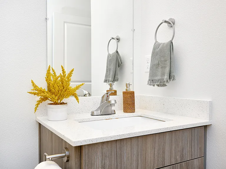 Bear Creek Apartments — Photo 10