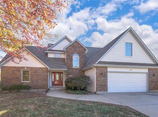 1109 SW Foxtail Dr, Grain Valley, MO 64029