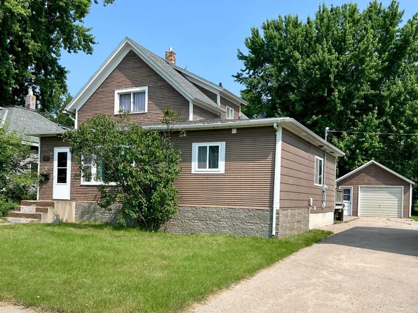 450 7th St NW, Valley City, ND 58072