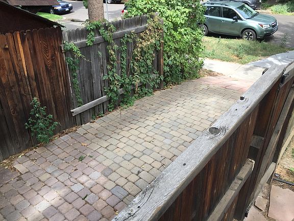 5th image of 1081 Columbine St