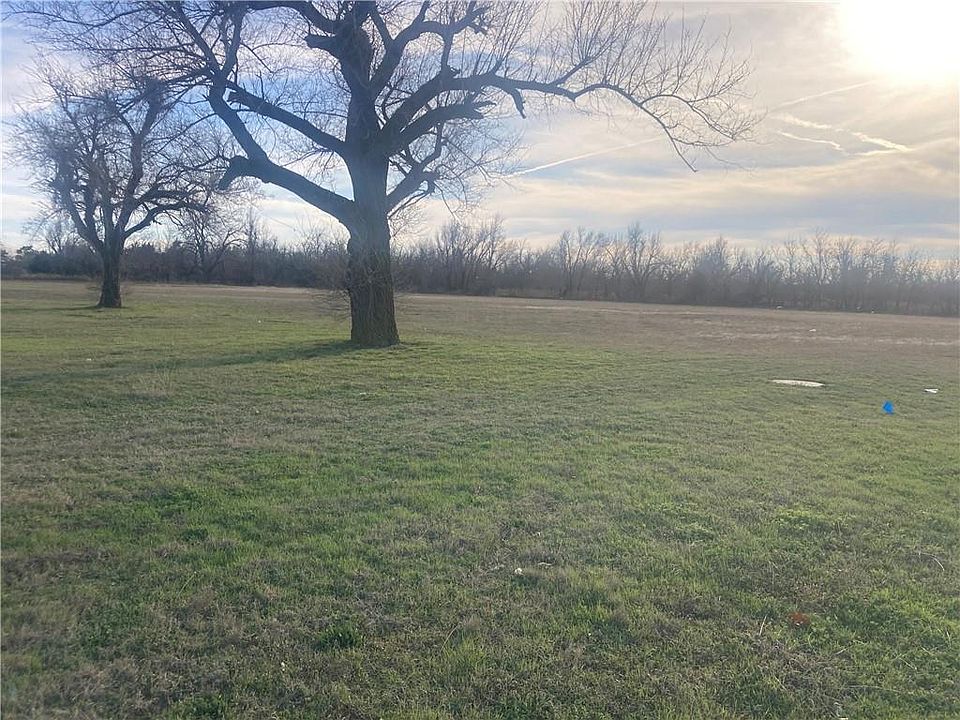 1st image of NE 23rd Street & Spencer Rd Lot 100EX-5100