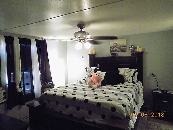 4th image of 1005 43rd Ave