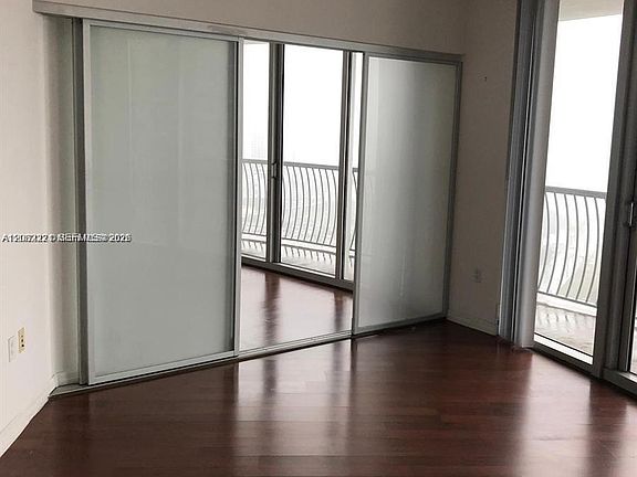 5th image of 1750 N Bayshore Dr #3015