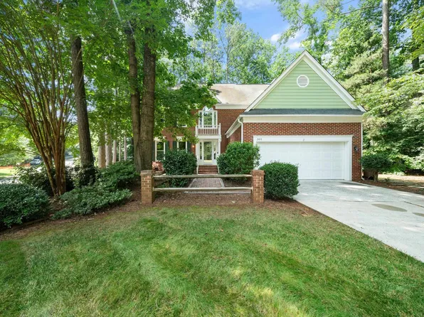 301 W Kirkfield Dr, Cary, NC 27518