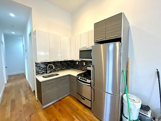 2nd image of 1803 Atlantic Ave #3T