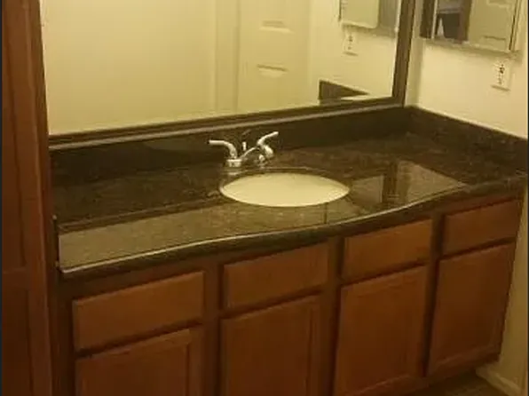 1114 W Blaine St APT 203, Riverside, CA 92507