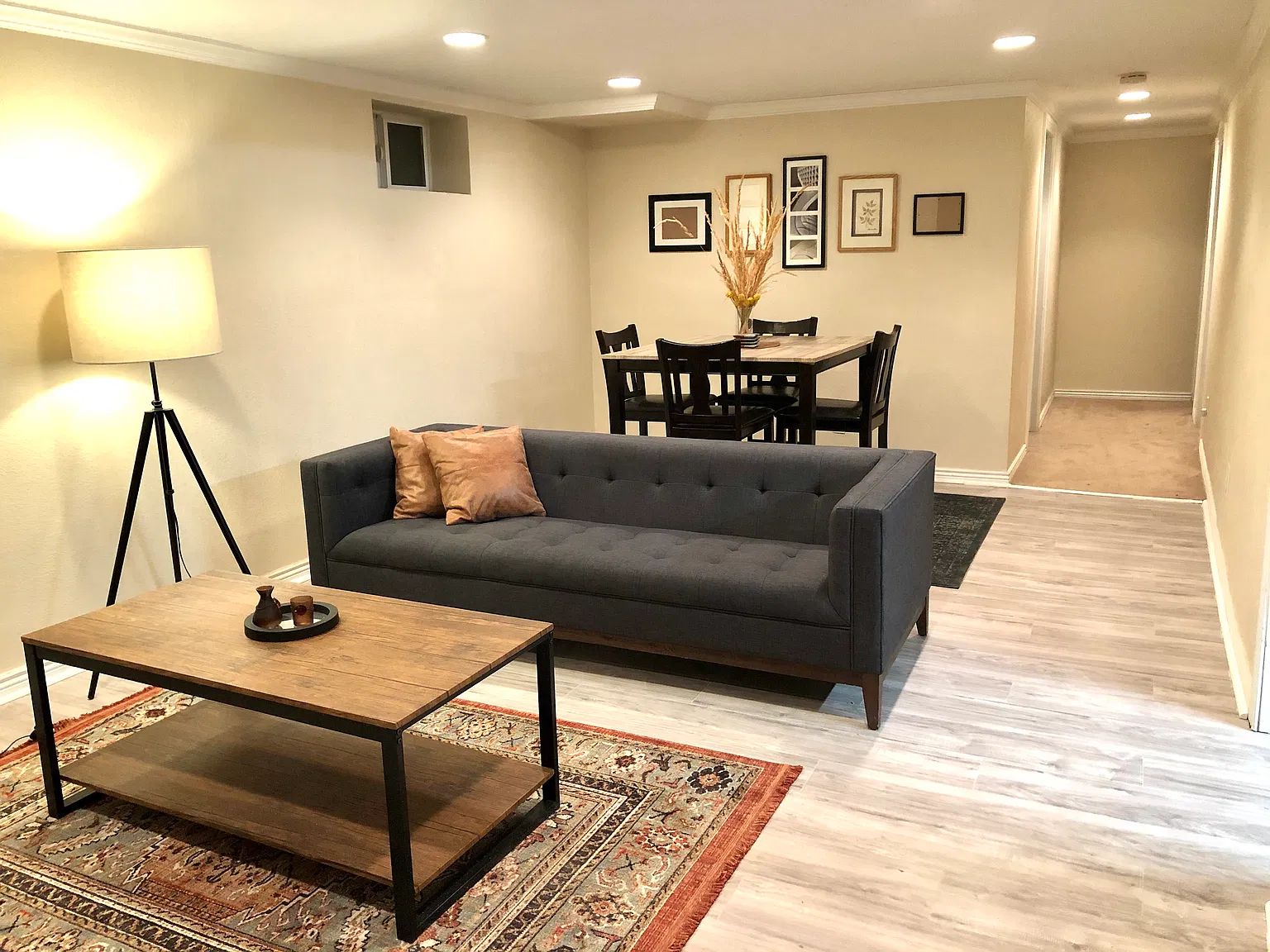 2 bed, 1000 sqft, $1,400 — Photo 2