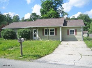 1214 Creekside Dr, Altoona, PA 16601