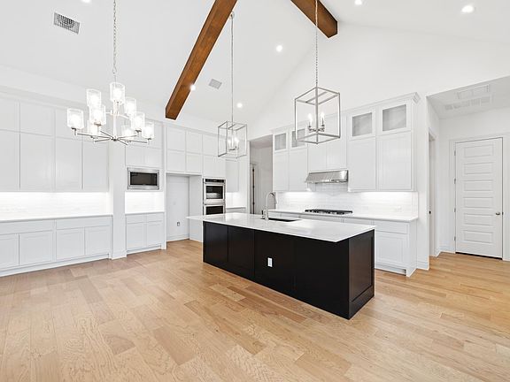 Grandview C kitchen