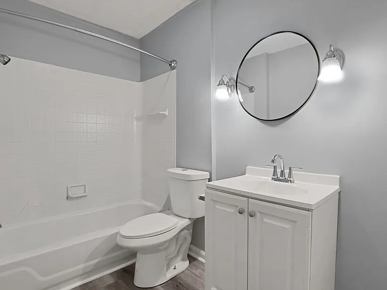41-43 N Huron Ave — Photo 5