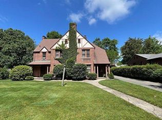 136 Cunningham St #136, Springfield, MA 01107