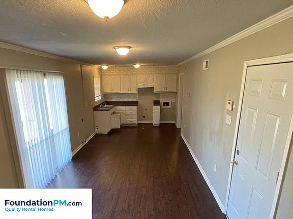 4th image of 3747 Hillridge St