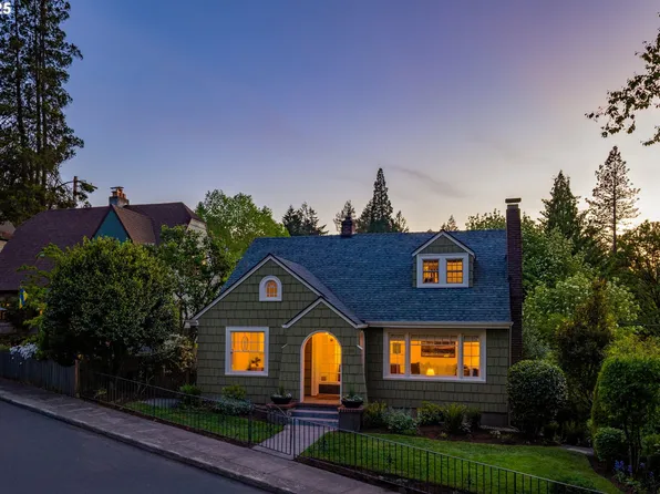 2799 SW Montgomery Dr, Portland, OR 97201