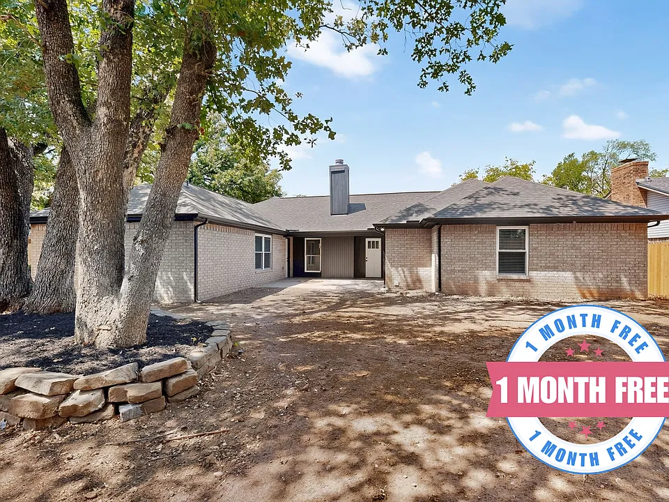 2511 Tanglewood Dr