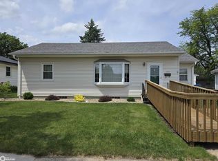 1117 Betsy Ln, Webster City, IA 50595