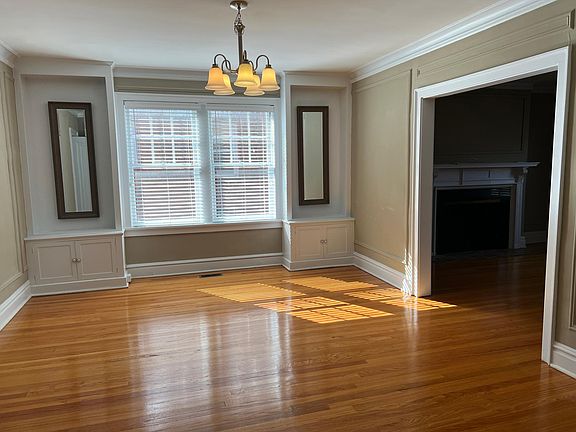 5th image of 7316 Pershing Ave #1W