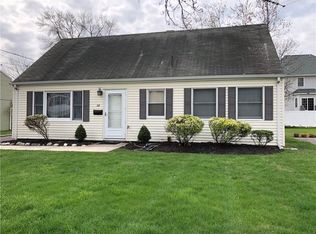 12 W Francis St, Iselin, NJ