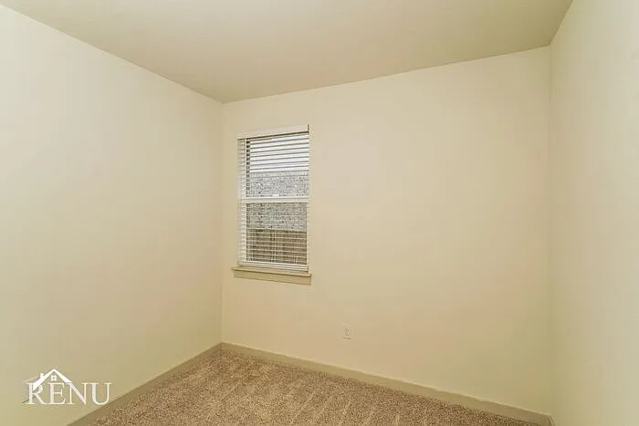 13709 McArthur Dr — Photo 14