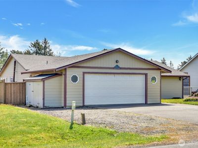 546 canal Drive NE, Ocean Shores, WA, 98569