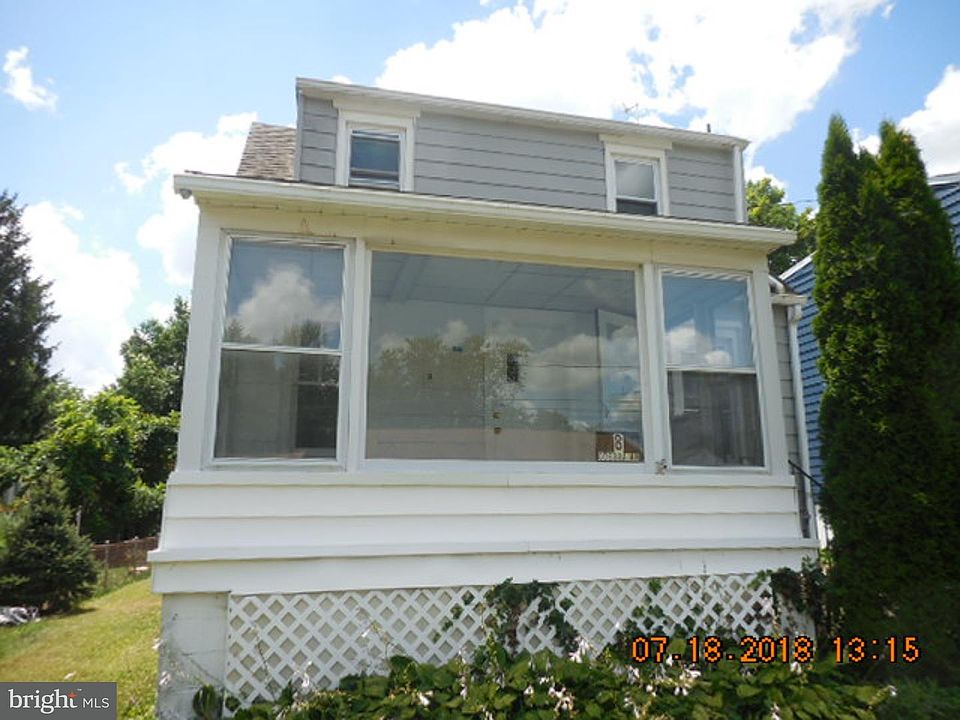 1st image of 8 Odessa Ave