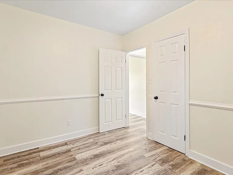 750 Hampton Rd — Photo 19