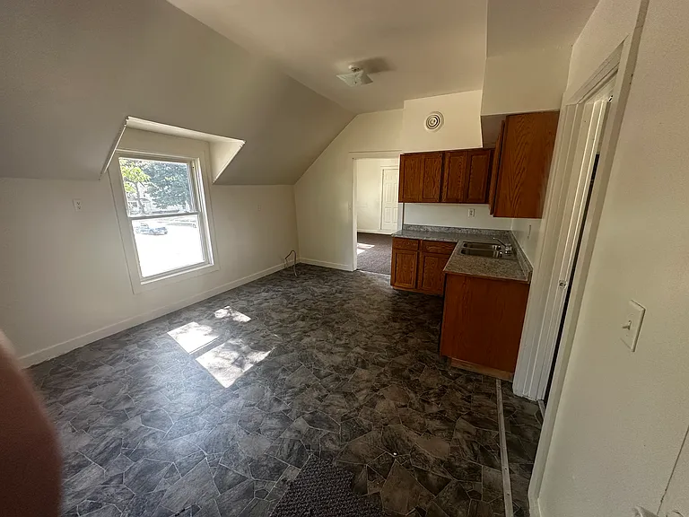 1700 Winslow St #2 — Photo 5