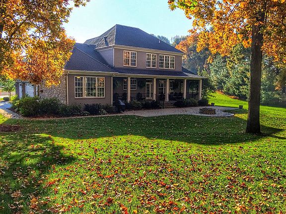 Large, private back yard 