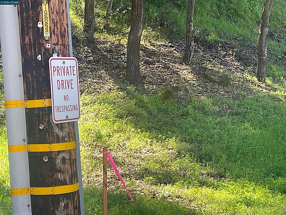 4th image of 2965 Rohrer Dr