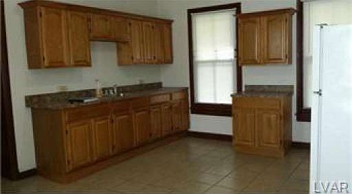2nd image of 7 Lehigh St
