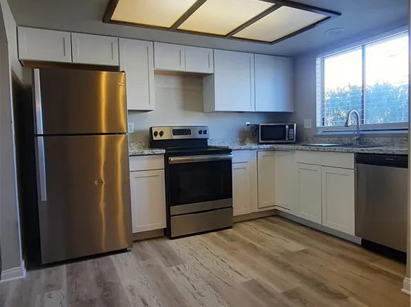 1632 Marathon Dr #12, Las Vegas, NV 89108