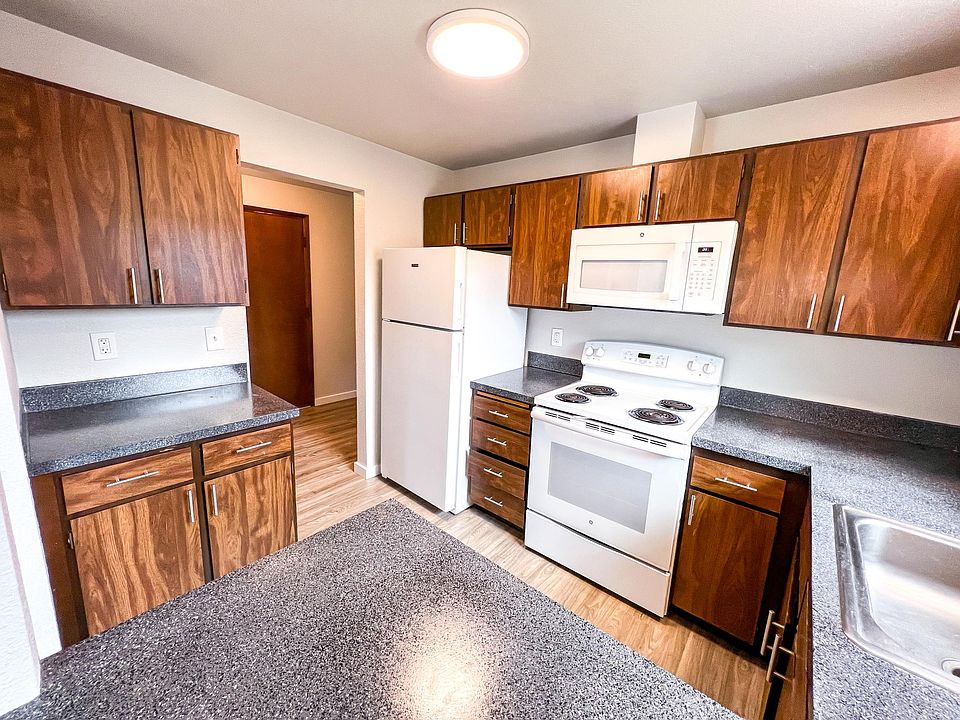 1st image of 10757 Greenwood Ave N APT 320