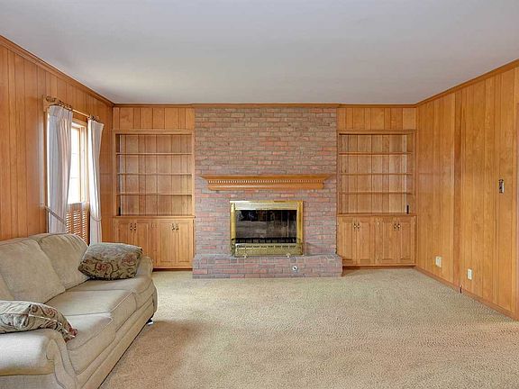 4th image of 7100 Olive St
