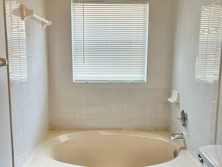 1275 Adirondack Ct — Photo 10