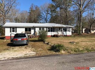 5716 Morris Ave, Gadsden, AL 35903