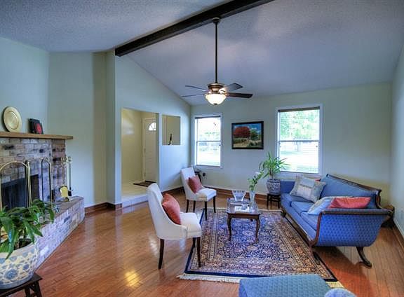 5th image of 5105 Lasalle Dr