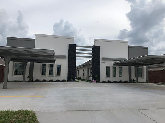 3rd image of 900 E La Cantera Ave #1