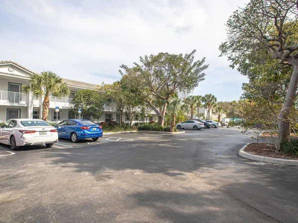 (undisclosed Address), Pompano Beach, FL 33065