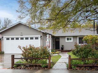 1555 Ernestine Ln, Mountain View, CA 94040