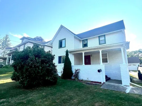 425 S Vine St, Kewanee, IL 61443