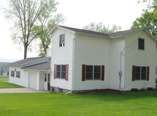 3129 Garfield St, Clinton, IA 52732