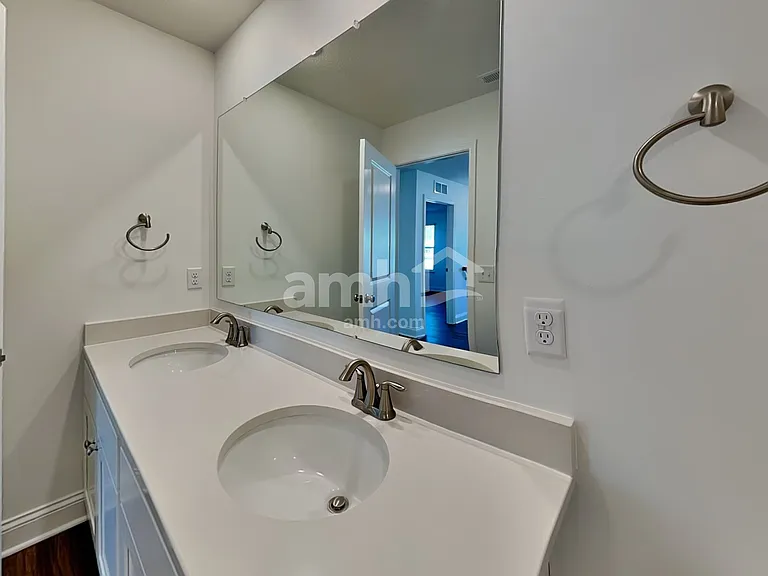 8331 Merlin Dr — Photo 17