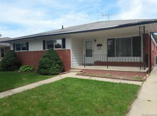 2005 Newman St, Trenton, MI 48183