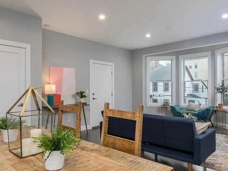 31 E Oxford St #2 — Photo 9