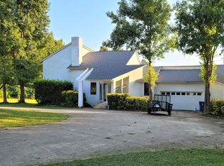 9507 Hood Rd, Charlotte, NC 28215