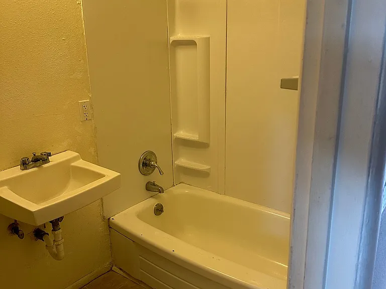 1890 Kalmia St #9 — Photo 3