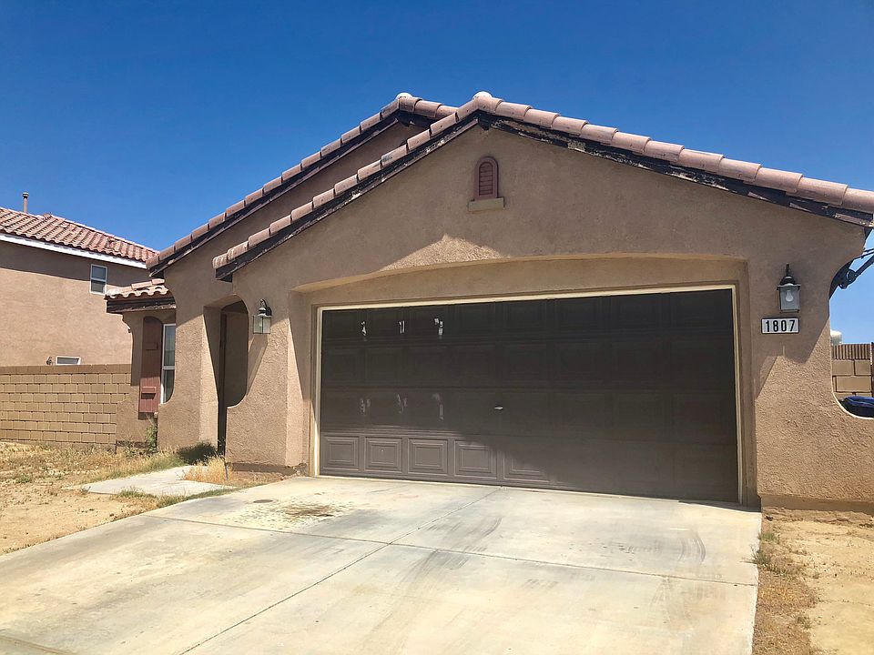 1st image of 1807 Linda Vista Ave