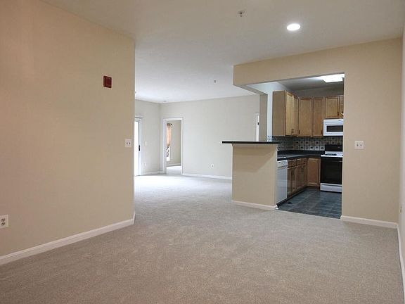 3rd image of 11322 Westbrook Mill Ln Unit 203