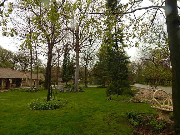 3rd image of 4701 White Oak Ave