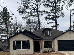 1360 Agogo Ln, Conway, AR 72034